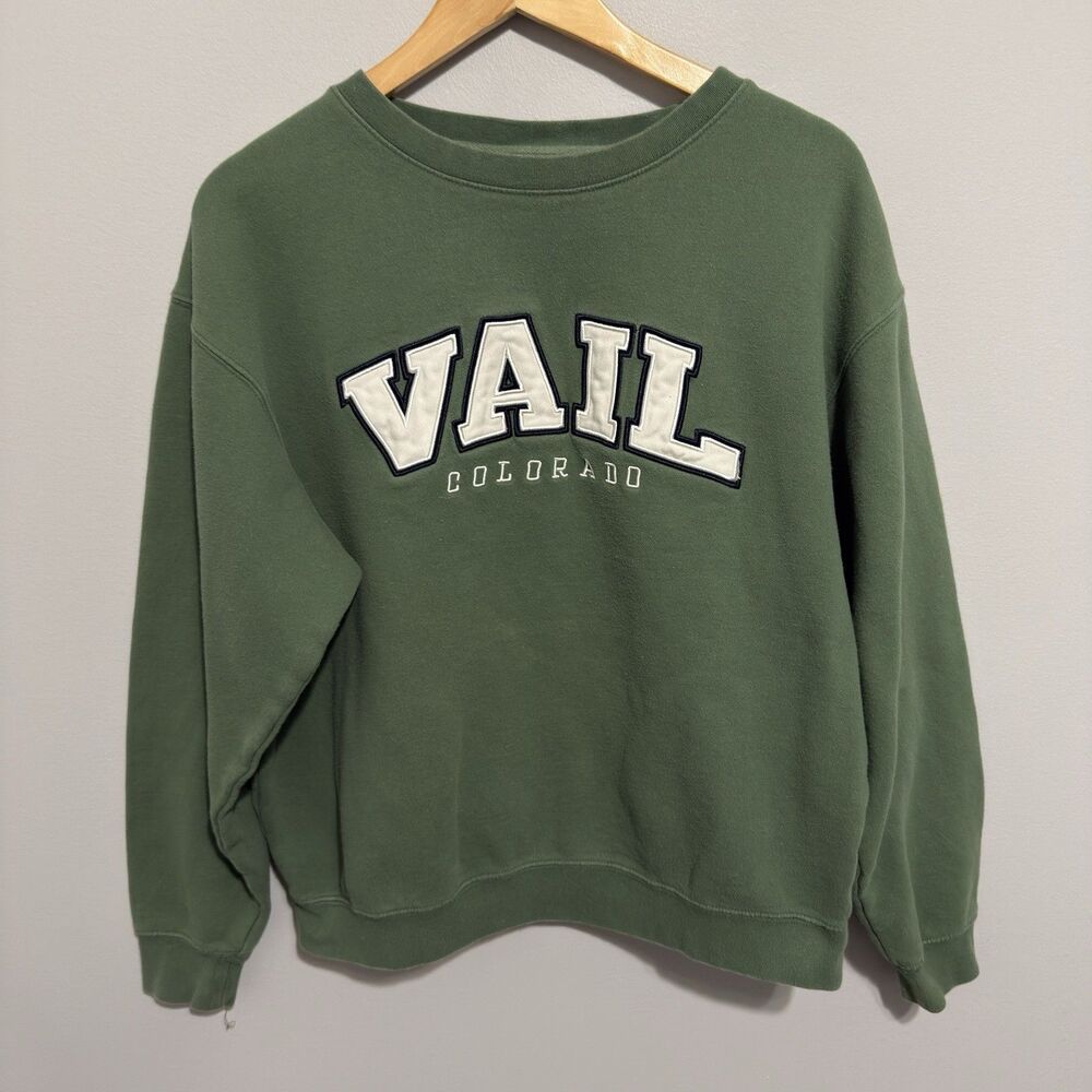 Vintage Vail Sweatshirt Green Large Colorado Ski Snowboard Embroidered